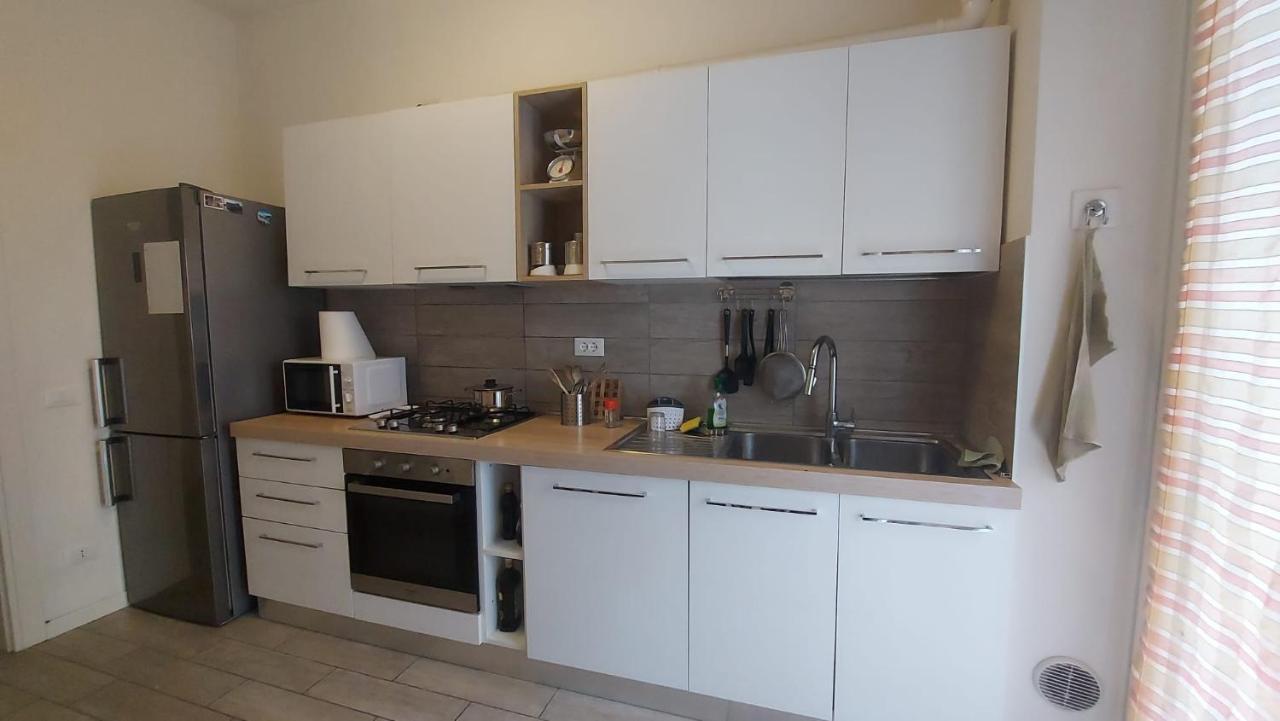 Marconi Rooms And Apartments Verona Bagian luar foto