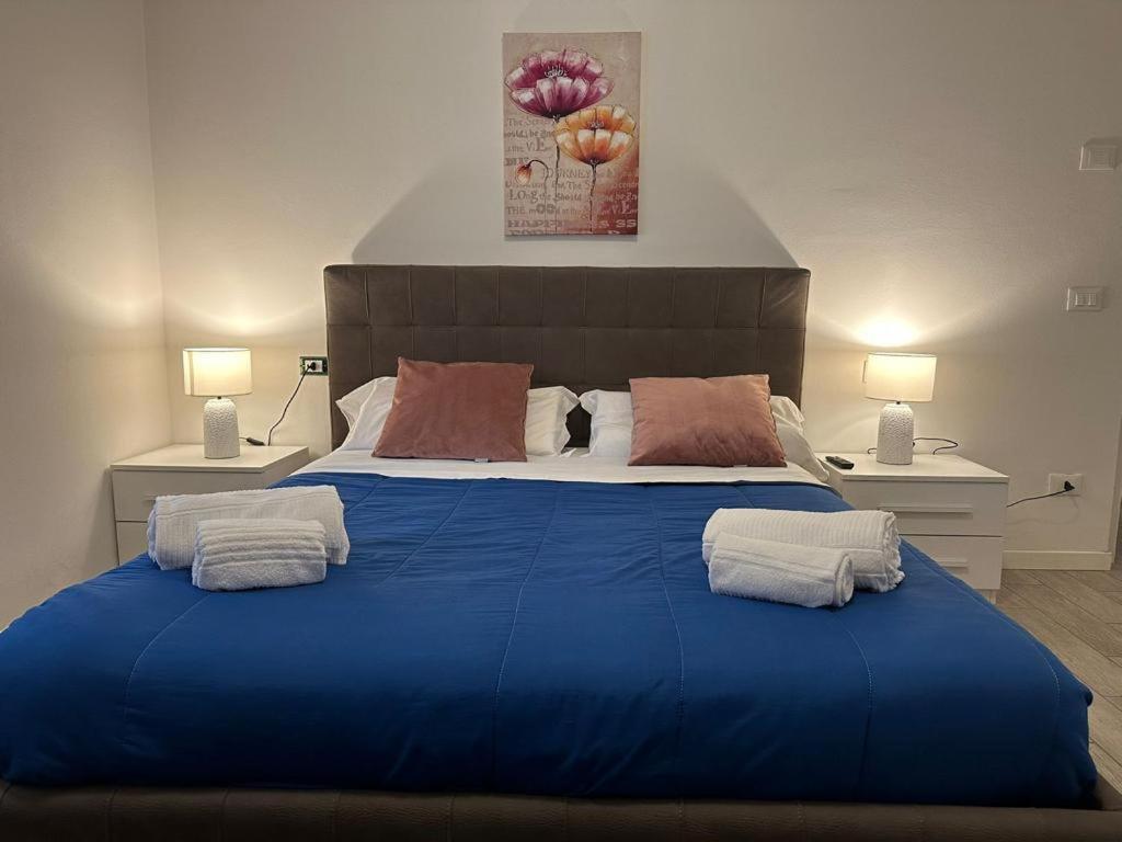 Marconi Rooms And Apartments Verona Bagian luar foto