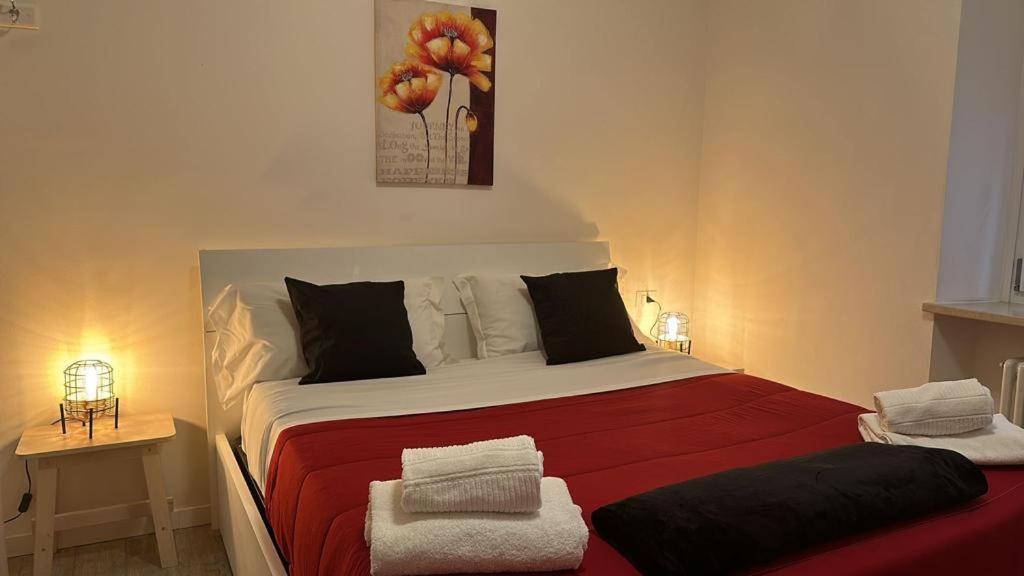 Marconi Rooms And Apartments Verona Bagian luar foto
