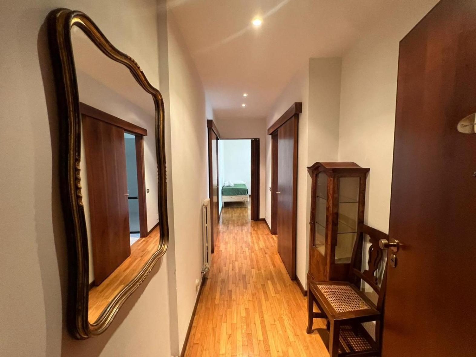 Marconi Rooms And Apartments Verona Bagian luar foto