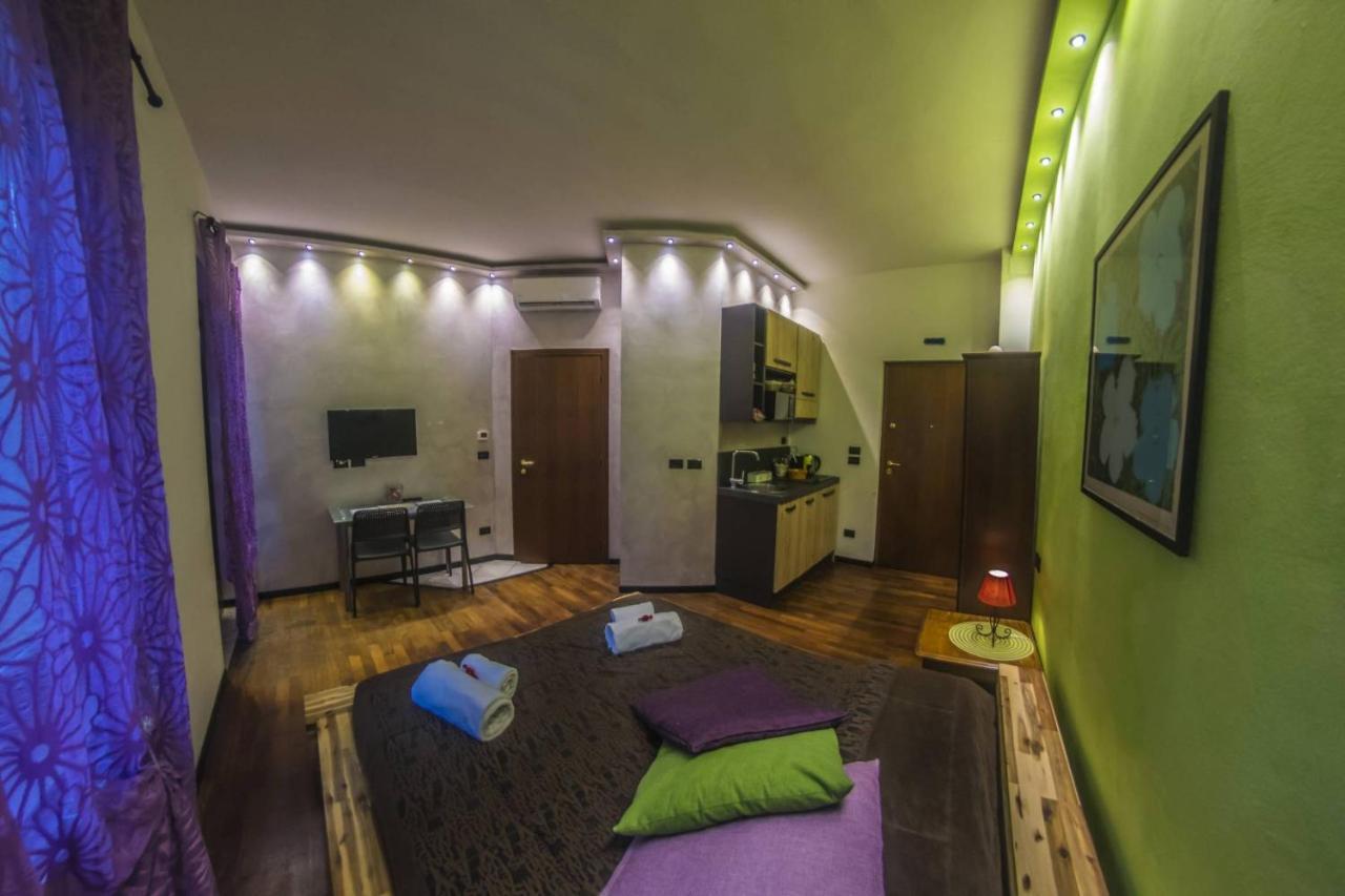 Marconi Rooms And Apartments Verona Bagian luar foto