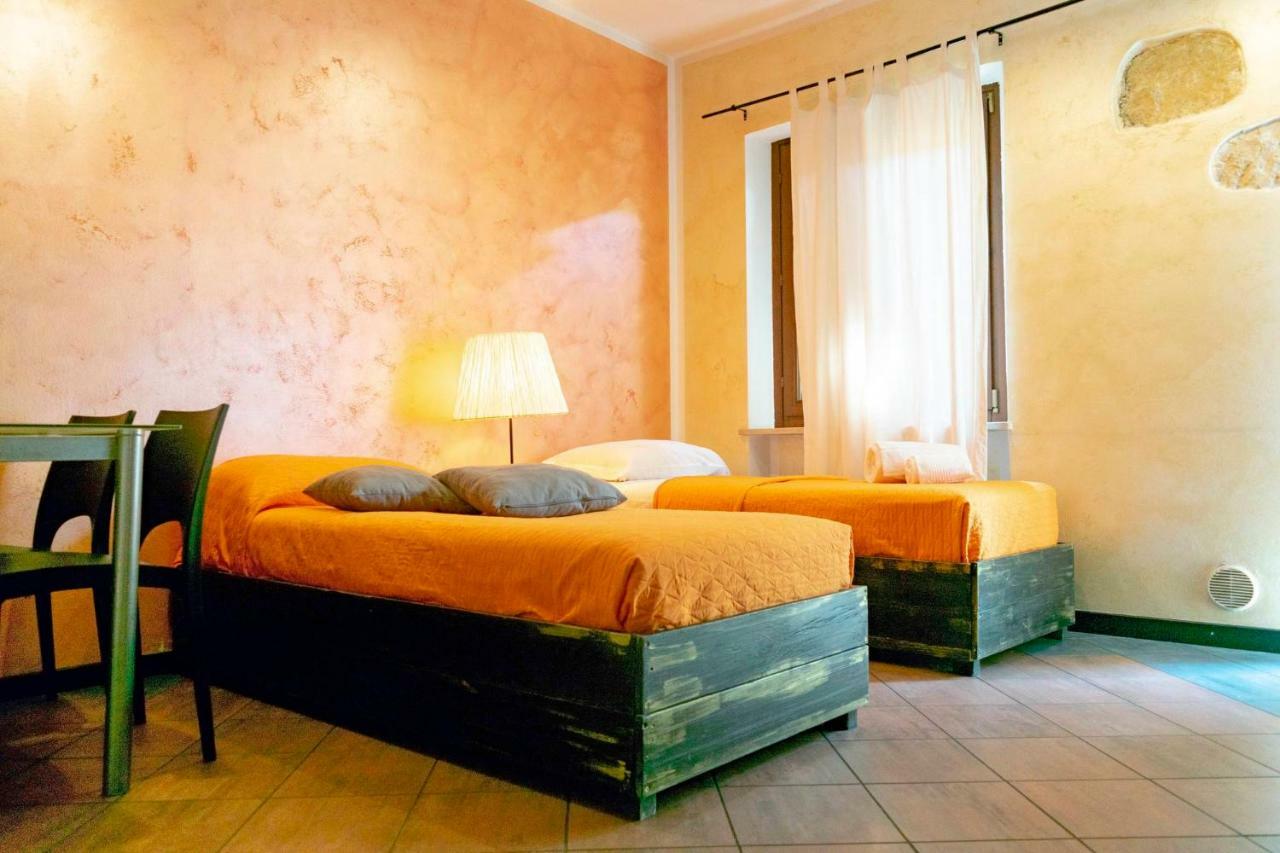 Marconi Rooms And Apartments Verona Bagian luar foto